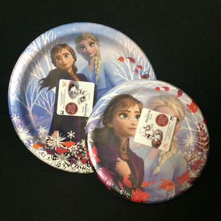 ディズニー(Disney)の日本未発売☆アナ雪Ⅱ 紙皿2サイズ16枚セット(テーブル用品)