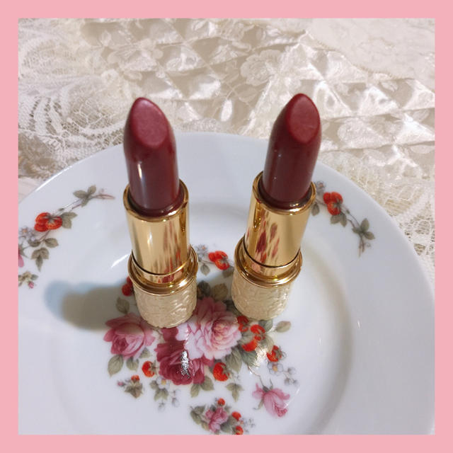 AVON(エイボン)のAVON クラシカルリップ  2本セット💄 コスメ/美容のベースメイク/化粧品(口紅)の商品写真