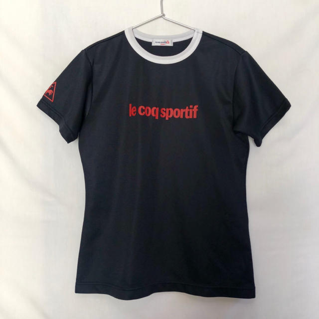 le coq sportif(ルコックスポルティフ)の【値下げ中】le coq sportif黒Tシャツ レディースのトップス(Tシャツ(半袖/袖なし))の商品写真