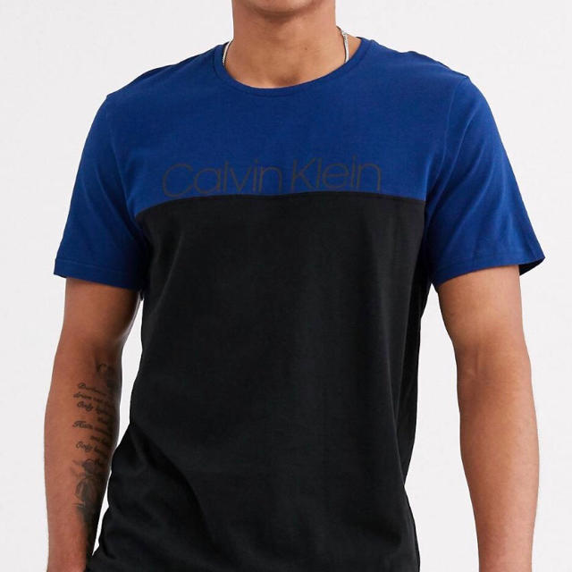 Calvin Klein(カルバンクライン)の【海外】Calvin Klein カルバンクライン Tシャツ カットソー 半袖  メンズのトップス(Tシャツ/カットソー(半袖/袖なし))の商品写真