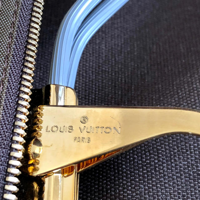 LOUIS VUITTON(ルイヴィトン)のルイヴィトン　スーツカバーケース メンズのバッグ(トラベルバッグ/スーツケース)の商品写真