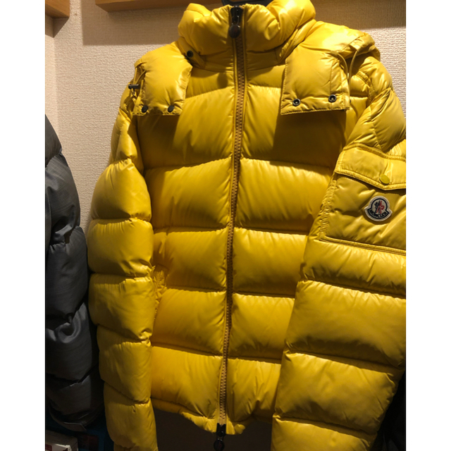 MONCLER(モンクレール)の【公式売切】Moncler MAYA yellow size 2 メンズのジャケット/アウター(ダウンジャケット)の商品写真