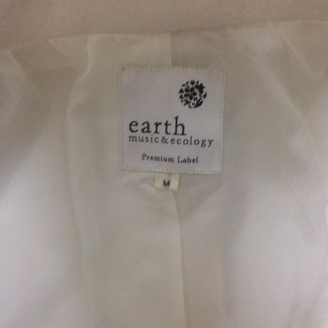 earth白チェスターコート