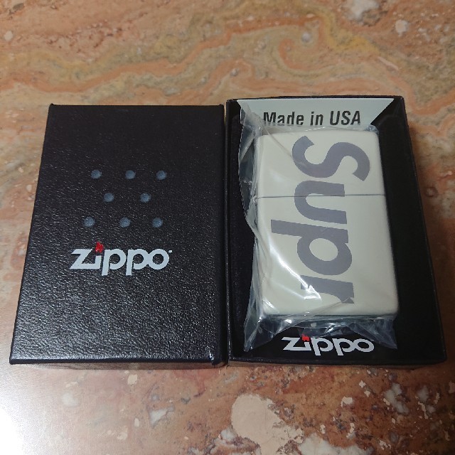 supreme20ss 立ち上げ Glow in the Dark Zippo