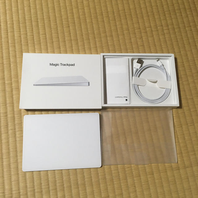 Mac (Apple)(マック)のMagic Trackpad2 シルバー スマホ/家電/カメラのPC/タブレット(PC周辺機器)の商品写真