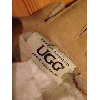 アグ(UGG)のピロリ様専用(手袋)