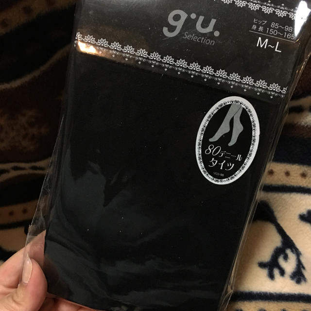 GU(ジーユー)のタイツ二足✴︎柄70・ブラック80 レディースのレッグウェア(タイツ/ストッキング)の商品写真