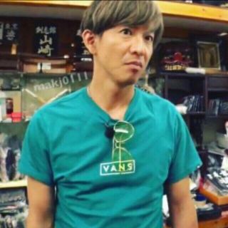 ヴァンズ(VANS)のvans easy box tシャツ　キムタク  木村拓哉　私物　着用(Tシャツ/カットソー(半袖/袖なし))