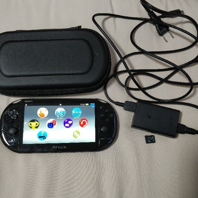 psvita 本体　初期　充電器付き