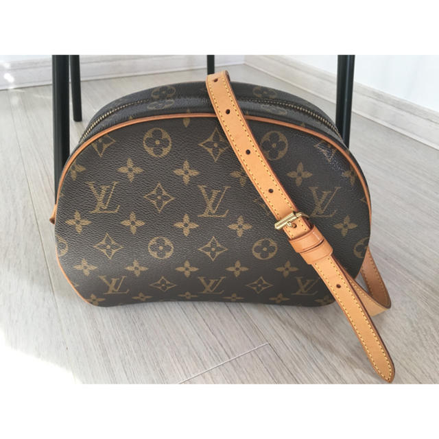 LOUIS VUITTON(ルイヴィトン)のLOUIS VUITTON モノグラム ショルダーバッグ レディースのバッグ(ショルダーバッグ)の商品写真