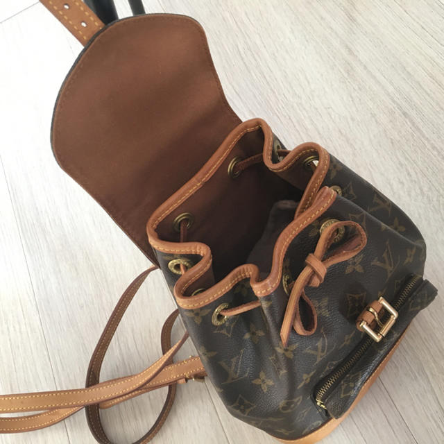 LOUIS VUITTON(ルイヴィトン)のLOUIS VUITTON モノグラム　リュックサック レディースのバッグ(リュック/バックパック)の商品写真