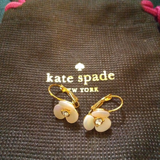 kate spade new york(ケイトスペードニューヨーク)のkate spade ディスコパンジーピアス レディースのアクセサリー(ピアス)の商品写真