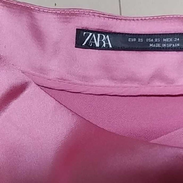 ZARA - 神崎恵さん私服 ZARA サテン スカート ピンクの通販 by ZARA - 神崎恵さん私服 ZARA サテン スカート ピンクの通販 by