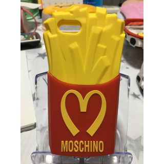 モスキーノ(MOSCHINO)のiPhone SE(初代)MOSCHINO フライドポテト シリコンケース(iPhoneケース)