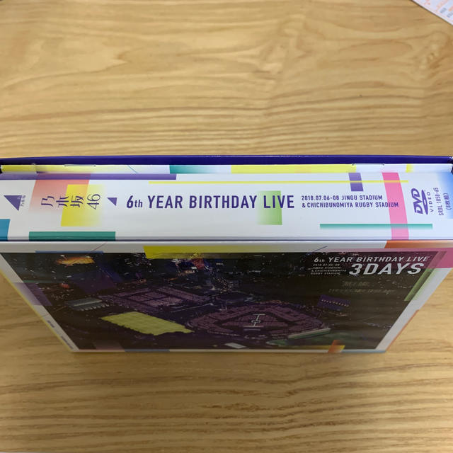 乃木坂46(ノギザカフォーティーシックス)の6th　YEAR　BIRTHDAY　LIVE（完全生産限定盤） DVD エンタメ/ホビーのDVD/ブルーレイ(ミュージック)の商品写真