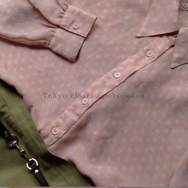 タイムセール　美品　アンティーク　模様　春色　ピンク　ブラウス レディースのトップス(シャツ/ブラウス(長袖/七分))の商品写真