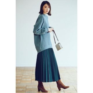 ユニクロ(UNIQLO)のプリーツロングスカート M(ロングスカート)