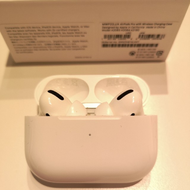 ヘッドフォン/イヤフォンairpods pro 美品　即日発送