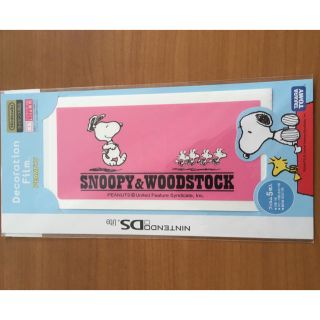 ニンテンドーDS(ニンテンドーDS)のDS デコレーションフィルム　PEANUTS ピンク　DS LITE専用(携帯用ゲームソフト)