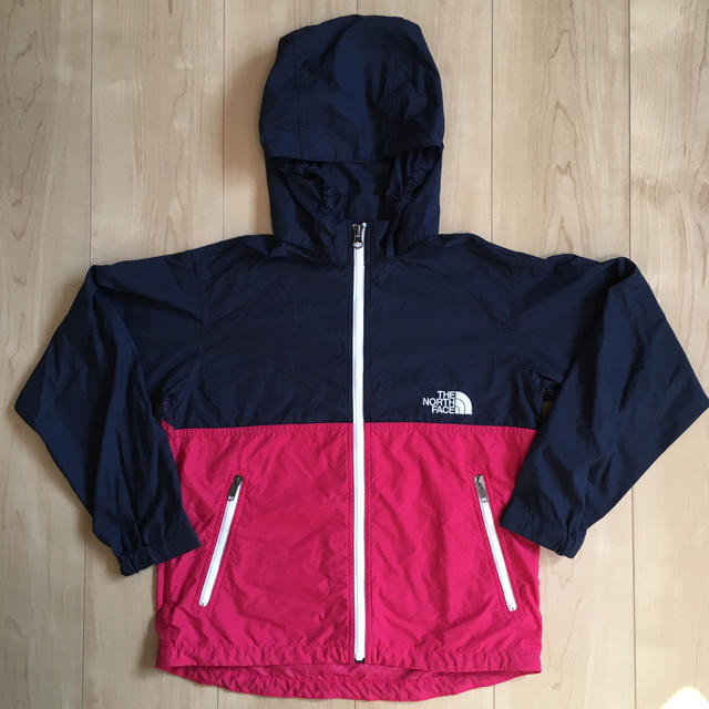 THE NORTH FACE(ザノースフェイス)の美品 ノースフェイス キッズ コンパクトジャケット 130 キッズ/ベビー/マタニティのキッズ服女の子用(90cm~)(ジャケット/上着)の商品写真