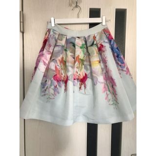 テッドベイカー(TED BAKER)のted baker ♪水彩画風 花柄スカート1(ミニスカート)