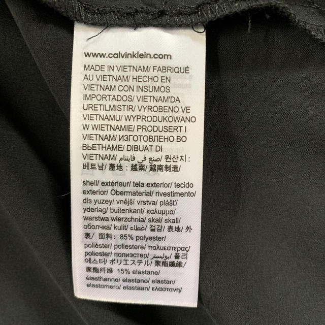 Calvin Klein(カルバンクライン)のカルバンクライン　黒ジャンバー　美品 メンズのジャケット/アウター(ナイロンジャケット)の商品写真