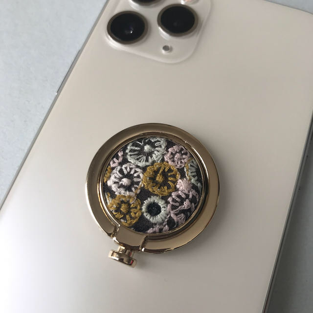 mina perhonen(ミナペルホネン)のb    ミナペルホネン skyful  ⭐  ハンドメイド  スマホリング スマホ/家電/カメラのスマホアクセサリー(その他)の商品写真