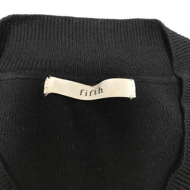 fifth(フィフス)のfifth ヒィフス　Vネックニット レディースのトップス(ニット/セーター)の商品写真
