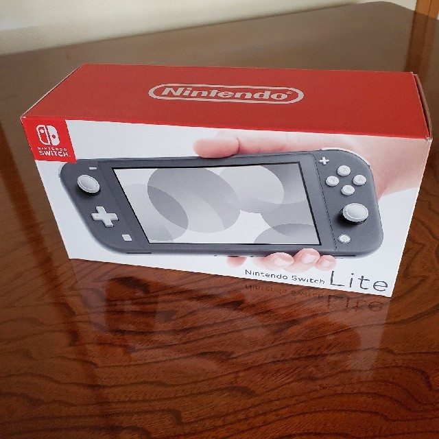 ニンテンドースイッチ ライト 本体 グレー ☆中古/美品☆ ニンテンドースイッチ ライト 本体 グレー ☆中古/美品☆