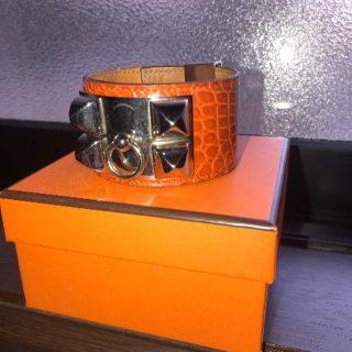 エルメス(HERMES)のセール中！エルメス　ブレス　コリエドシアン  クロコ  オレンジ(ブレスレット/バングル)