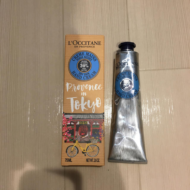 L'OCCITANE(ロクシタン)の新品未使用 ロクシタン シアバター ハンドクリーム 東京版 コスメ/美容のボディケア(ハンドクリーム)の商品写真