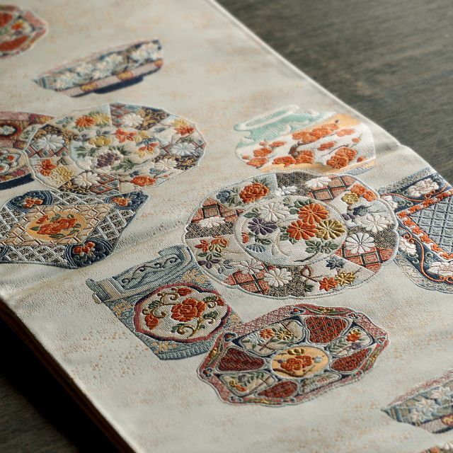 袋帯 色絵磁器菊花図 西陣 となみ織物 仕立て付き 在庫保管品