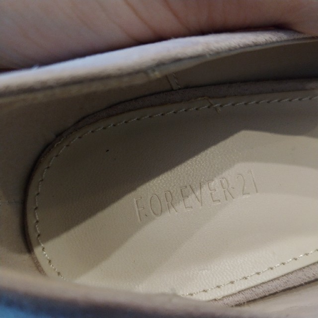 FOREVER 21(フォーエバートゥエンティーワン)の女性用ヒール　 レディースの靴/シューズ(ハイヒール/パンプス)の商品写真