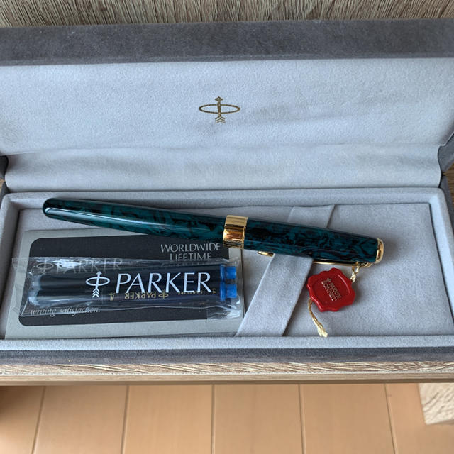 Parker(パーカー)のPARKER 万年筆　18k 未使用品 インテリア/住まい/日用品の文房具(ペン/マーカー)の商品写真