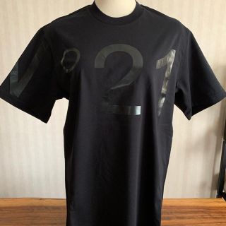 ヌメロヴェントゥーノ(N°21)のヌメロ　Tシャツ(Tシャツ(半袖/袖なし))