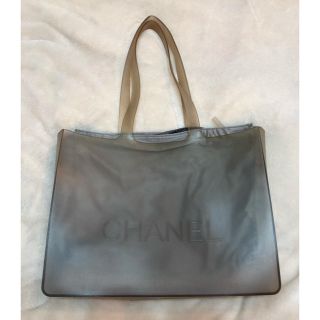 シャネル(CHANEL)のCHANEL♡シャネル♡ラバートートバッグ　大　ライトグレー(トートバッグ)