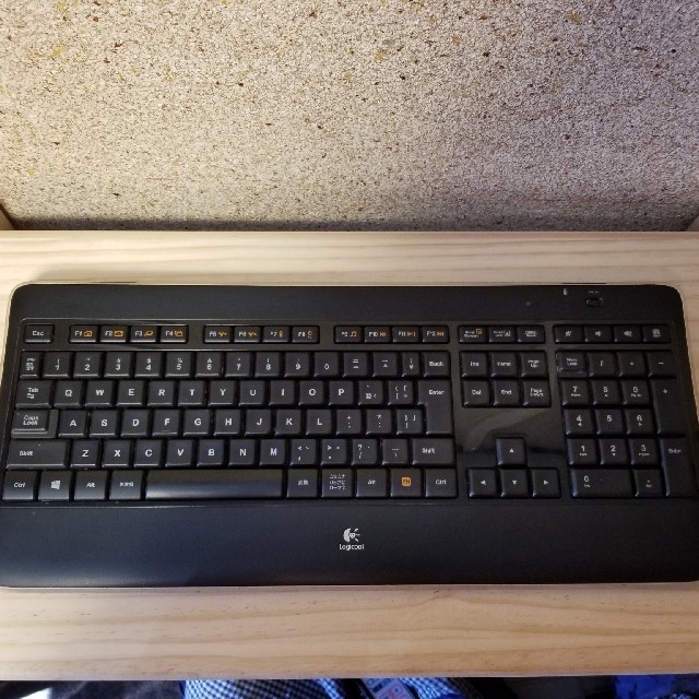 logicool ロジクール ワイヤレスイルミネートキーボード k800