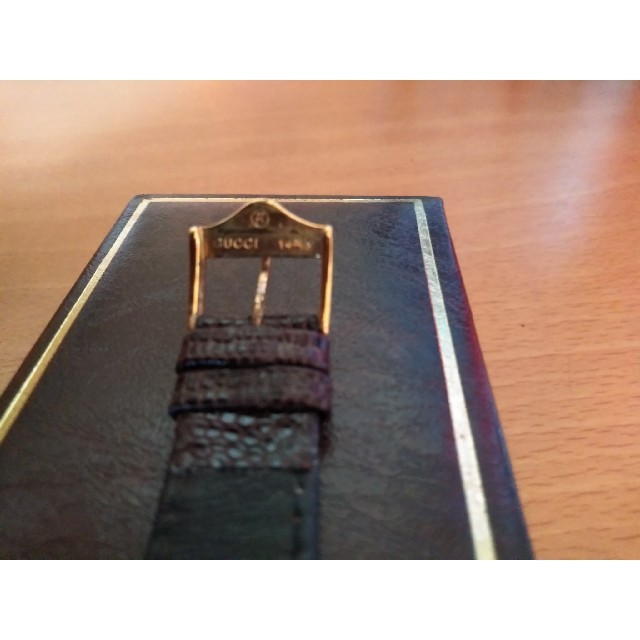 Gucci(グッチ)のGUCCI腕時計メンズ メンズの時計(レザーベルト)の商品写真