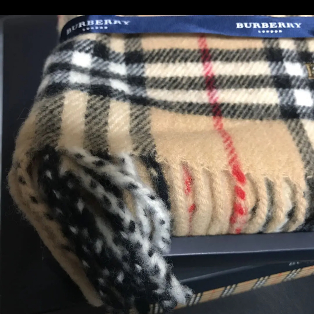 BURBERRY(バーバリー)のBURBERRY ブランケット　ひざ掛け インテリア/住まい/日用品の寝具(毛布)の商品写真