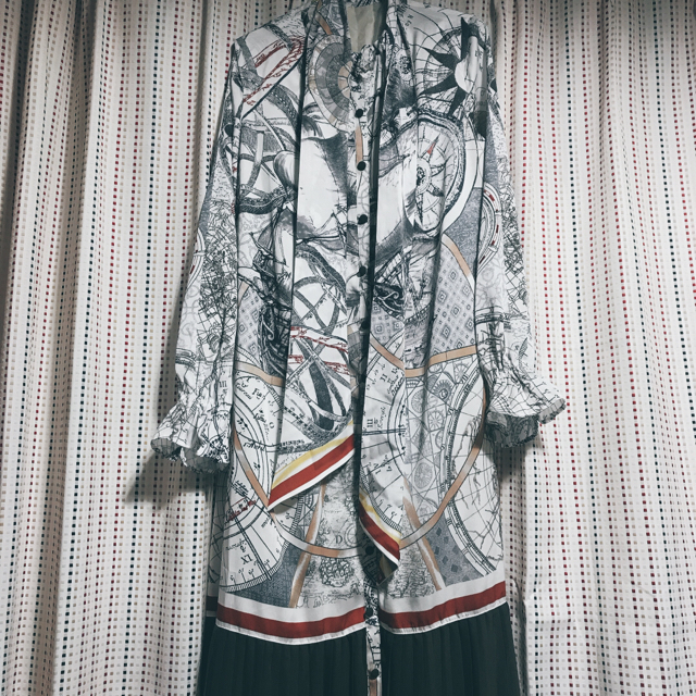 Ameri VINTAGE(アメリヴィンテージ)のAMERI VNDRESSED CRUISE SCARF DRESS レディースのワンピース(ロングワンピース/マキシワンピース)の商品写真