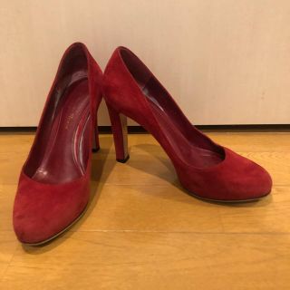 ジャンヴィットロッシ(Gianvito Rossi)のGianvito Rossi ジャンビトロッシ　スウェードパンプス　赤(ハイヒール/パンプス)