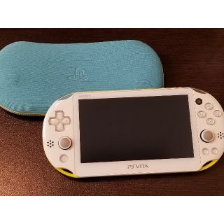 プレイステーションヴィータ(PlayStation Vita)のPlayStation Vita 本体+ソフト2本セット(携帯用ゲーム機本体)