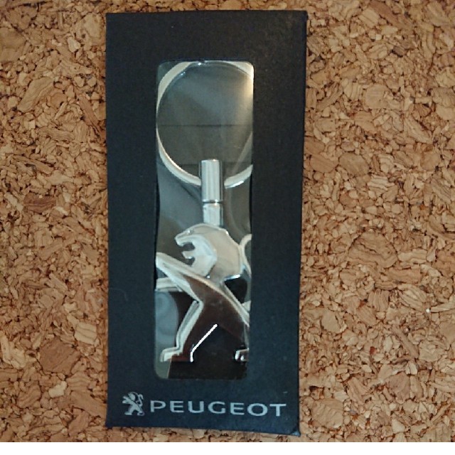 Peugeot(プジョー)の【未開封】PEUGEOT プジョー★ライオンキーホルダー★非売品 正規品 メンズのファッション小物(キーホルダー)の商品写真