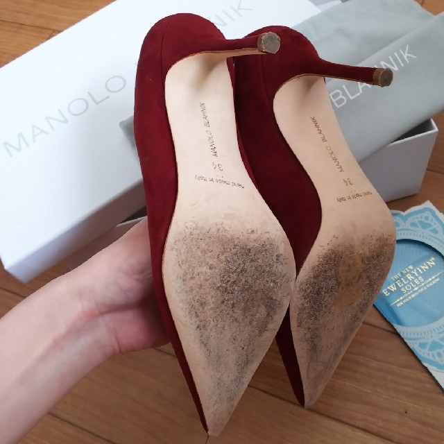 MANOLO BLAHNIK(マノロブラニク)の美品！MANOLO BLAHNIK♡パンプスおまけ付き レディースの靴/シューズ(ハイヒール/パンプス)の商品写真