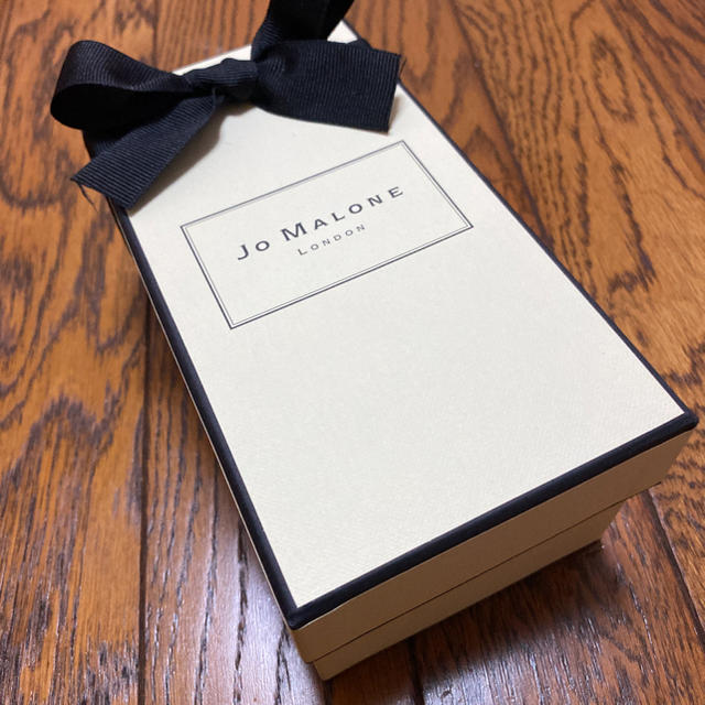 Jo Malone(ジョーマローン)のジョーマローン　ボックス　美品 コスメ/美容の香水(その他)の商品写真