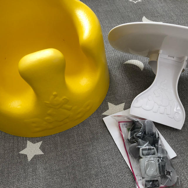 バンボ Bumbo ベビーチェア　美品　テーブル付き　 ベビーソファ　黄色