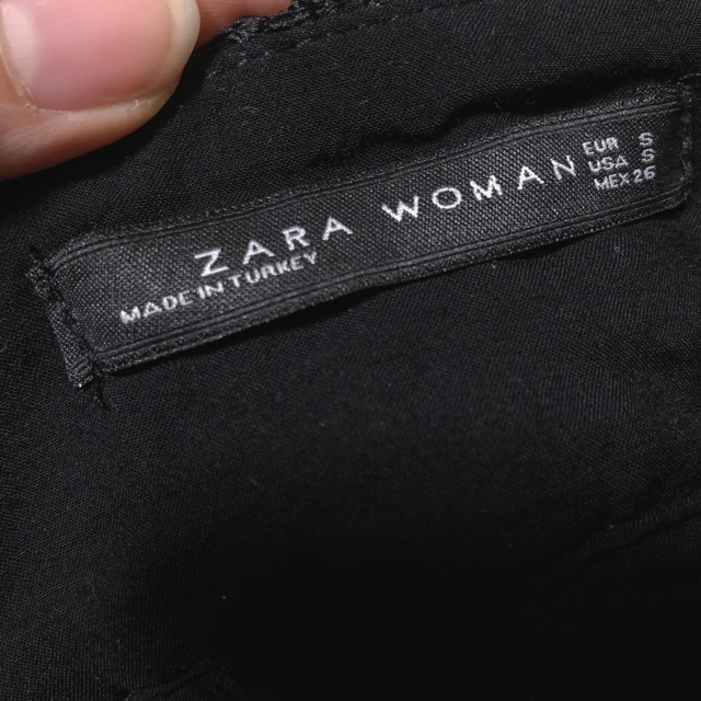 ZARA(ザラ)のZARA レースパンツ レディースのパンツ(カジュアルパンツ)の商品写真