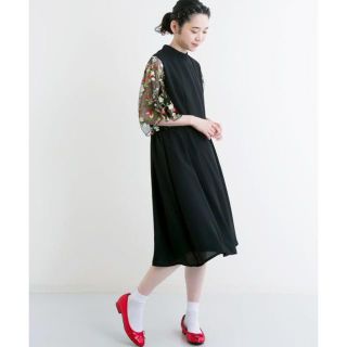 メルロー(merlot)の【新品未使用タグ付き】merlot plus 花刺繍レーススリーブワンピース(ひざ丈ワンピース)