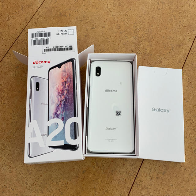 galaxy A20 32GB 白