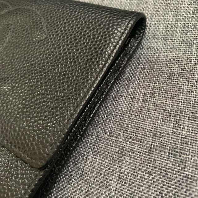 CHANEL(シャネル)の本物シャネル コンパクト折り財布 キャビアスキン レディースのファッション小物(財布)の商品写真